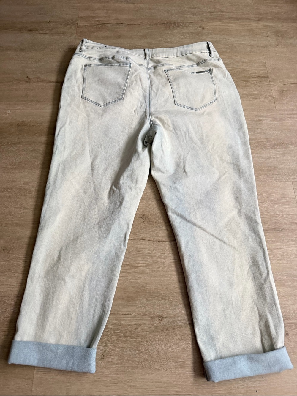 Chico’s So Slimming Girlfriend Ankle Lightwash Patchwork Lace Jeans SZ 2.5 - Picture 6 of 9
